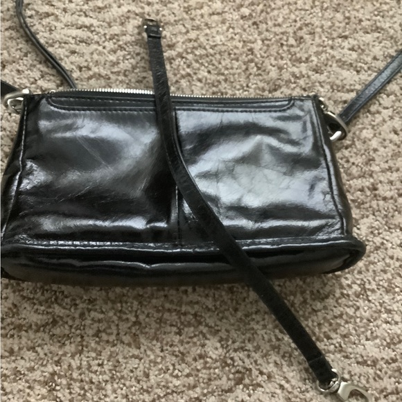 HOBO Darcy Convertible Crossbody in Polished black - Picture 6 of 7